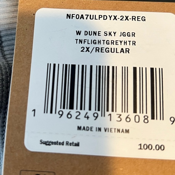 NWT The North Face Grey Joggers med-light weight - Picture 4 of 7